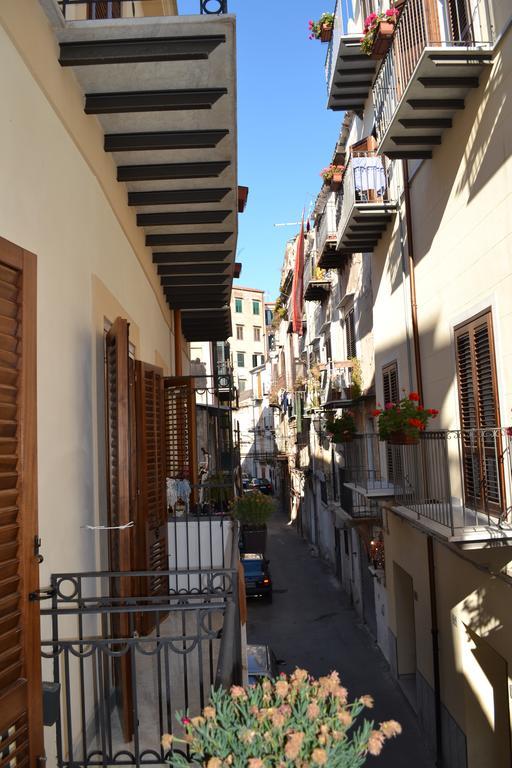 Casetta In Centro Guascone Apartman Palermo Kültér fotó